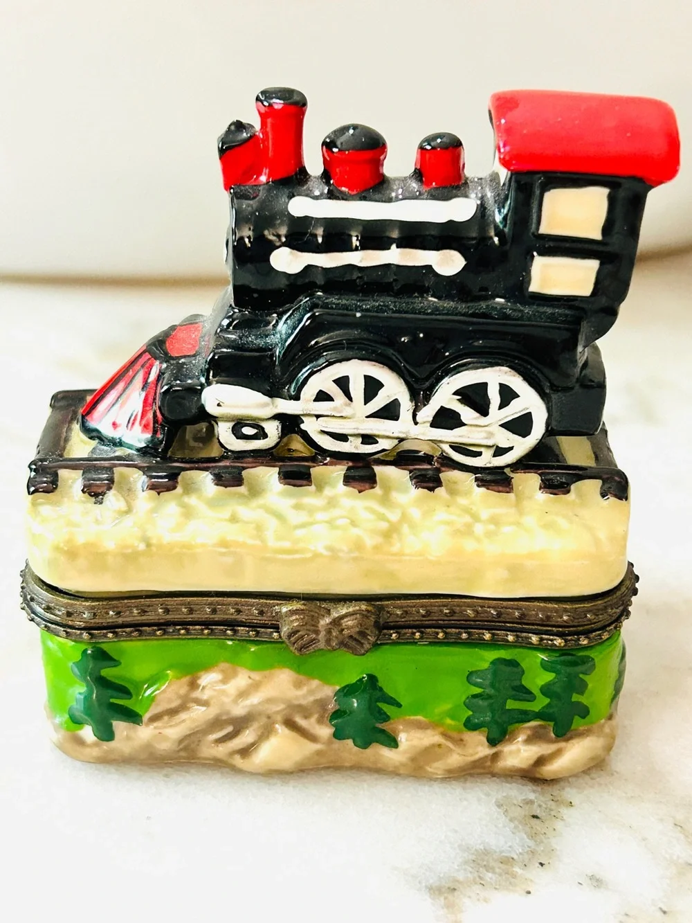 Vintage Hand Painted Porcelain Railway Steam Engine Hinged Trinket Box Train